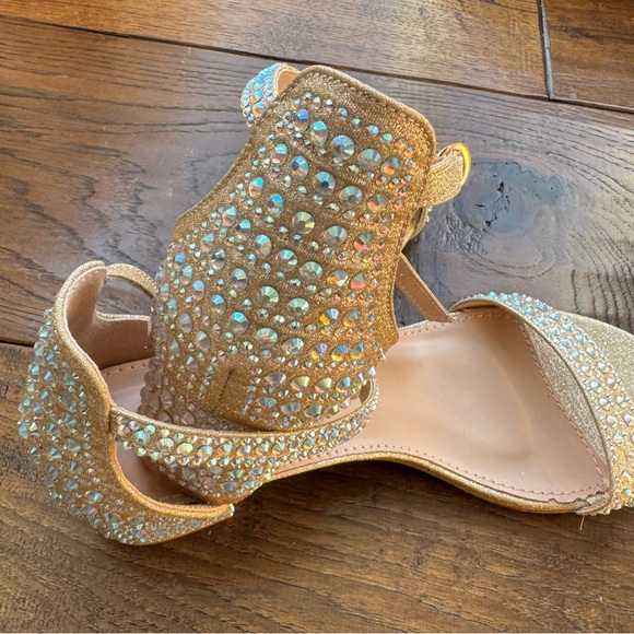 Glamour dress shoes size 8 1/2 wedding bridal worn for alterations. - Picture 5 of 10